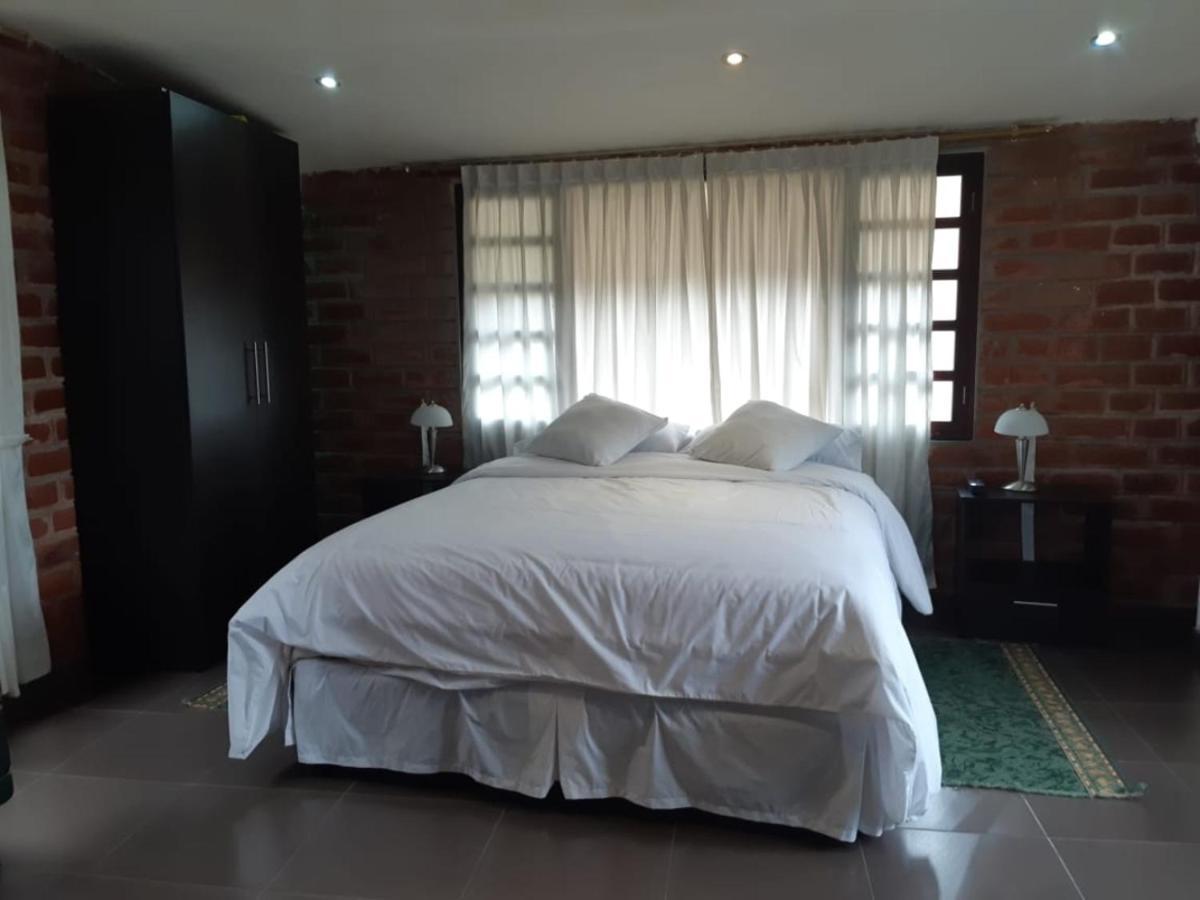 El Pedron Hotel บาญอส ภายนอก รูปภาพ