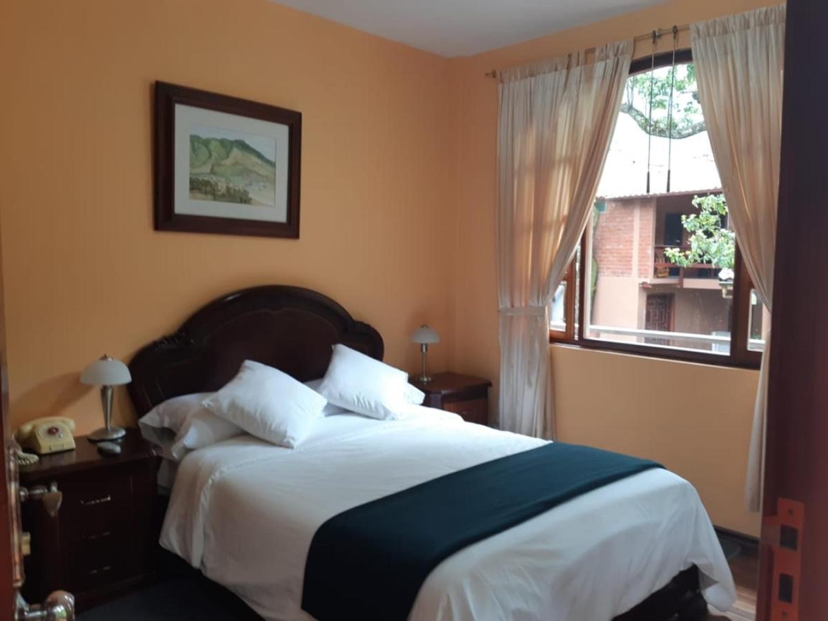 El Pedron Hotel บาญอส ภายนอก รูปภาพ