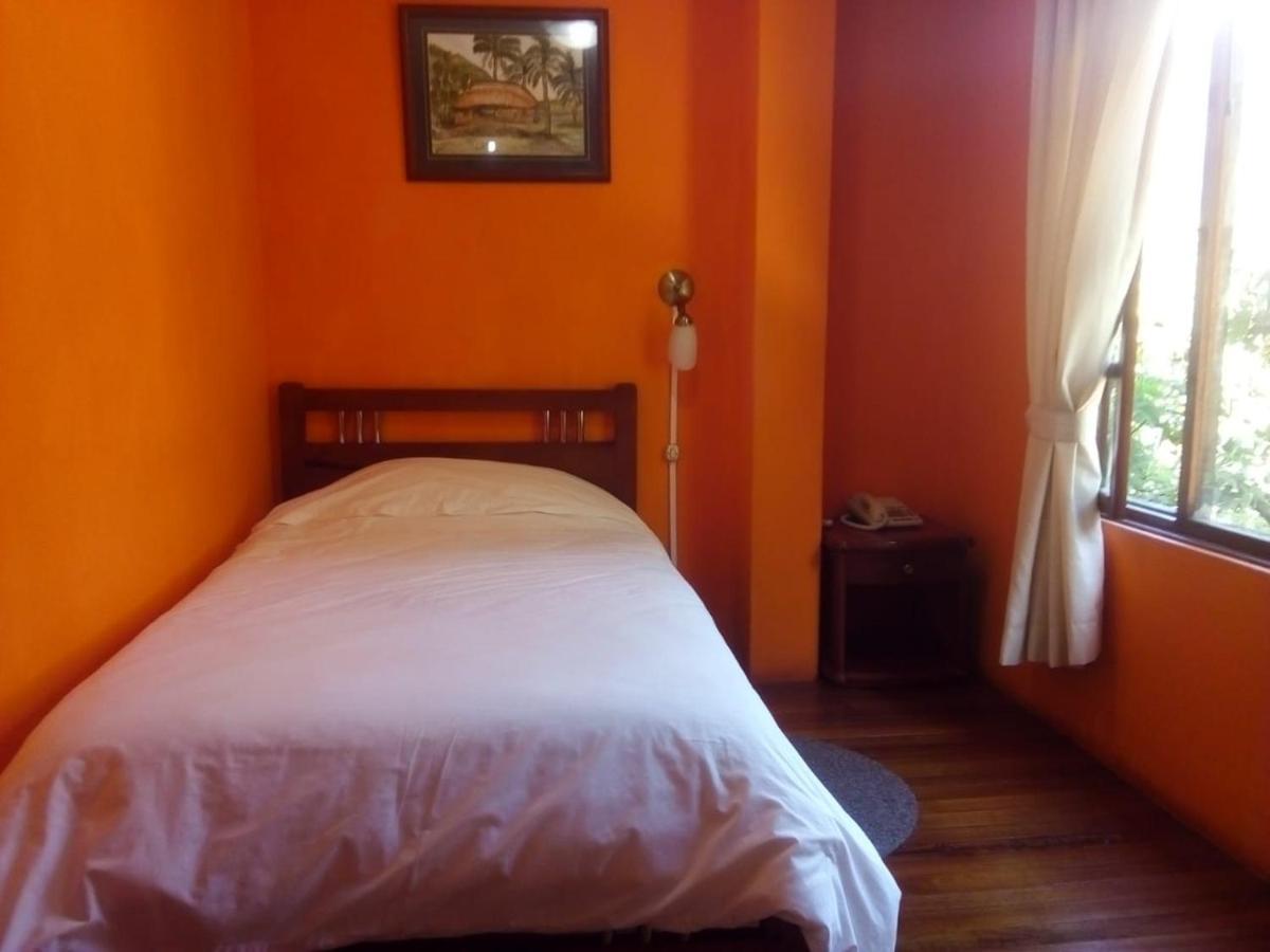 El Pedron Hotel บาญอส ภายนอก รูปภาพ